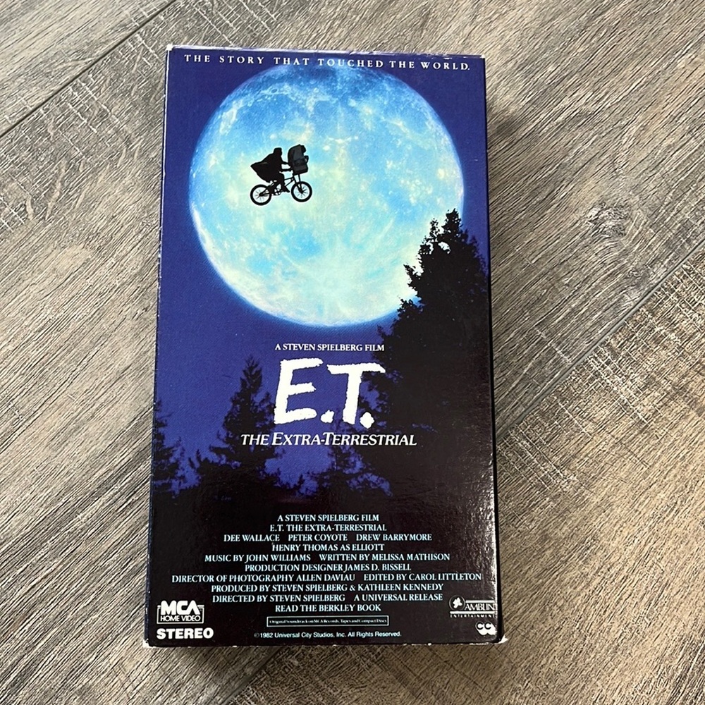 E. T. Spielberg Original Film 1982 Rare Green Label VHS~2 For $20 Listi…